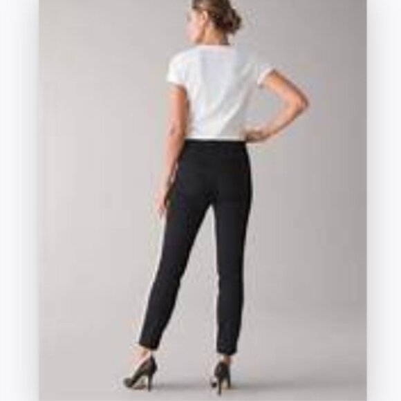 White House Black Market Black The Slim Ankle Pant 4 NWT - Picture 2 of 15